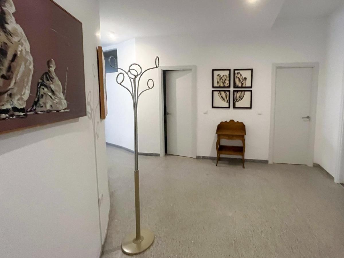 Amplio Apartamento En Av. Carlos Haya Малага Екстериор снимка