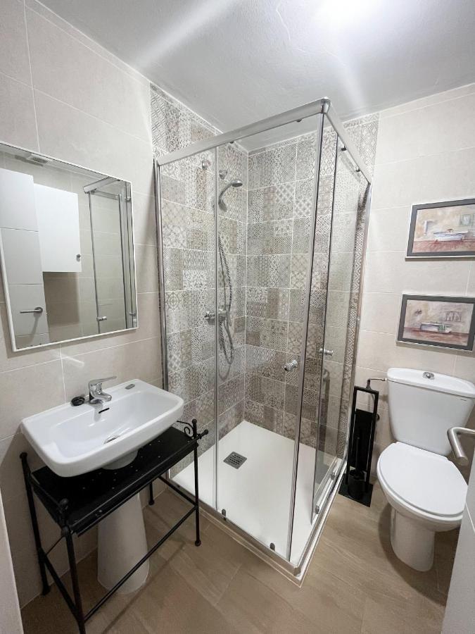 Amplio Apartamento En Av. Carlos Haya Малага Екстериор снимка